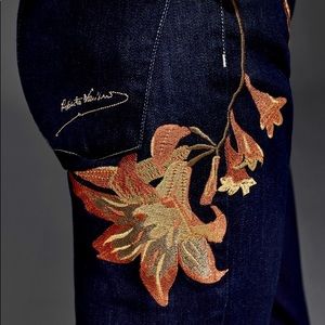Limited Edition Roberto Verino embroidered jeans
